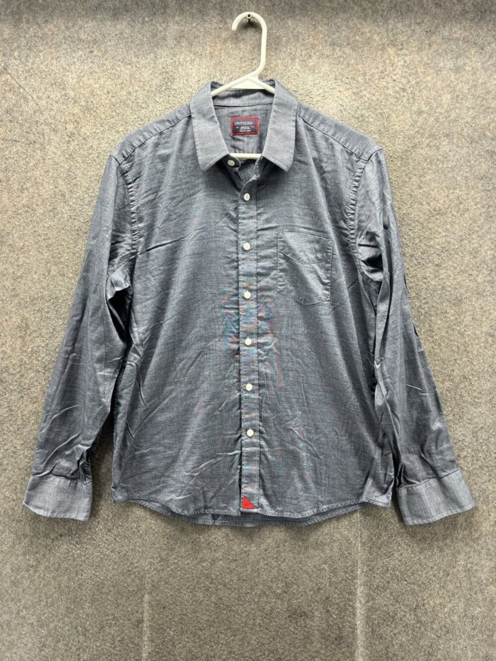 UNTUCKit Shirt Men Medium Gray Long Sleeve Button Up Cotton Chambray Pocket